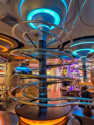 🚀 Shanghai’s Most Underrated Family Restaurant? SpaceLab!