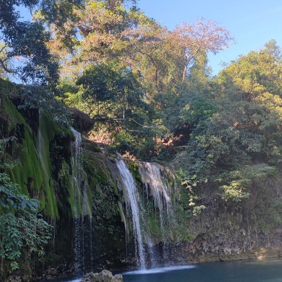 beautiful Bolinao waterfall 世外桃源（波利瑙瀑布）