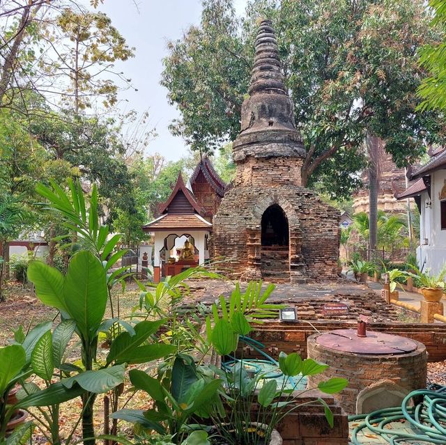 เข้าวัดอีกแล้ว