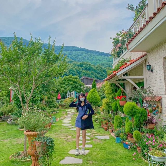 동화 속에 들어온 것만 같은 , 공주 카페 