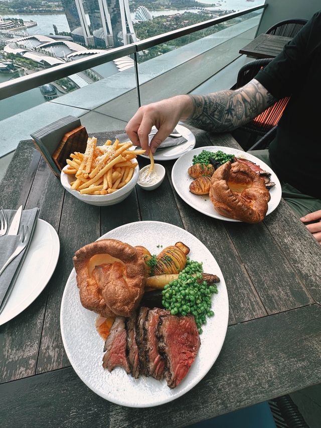 Sunday Roast with wagyu + view of MBS 🤭