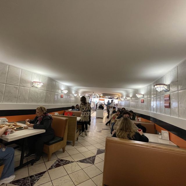 A place that feeds all — Pehlivan @ Taksim