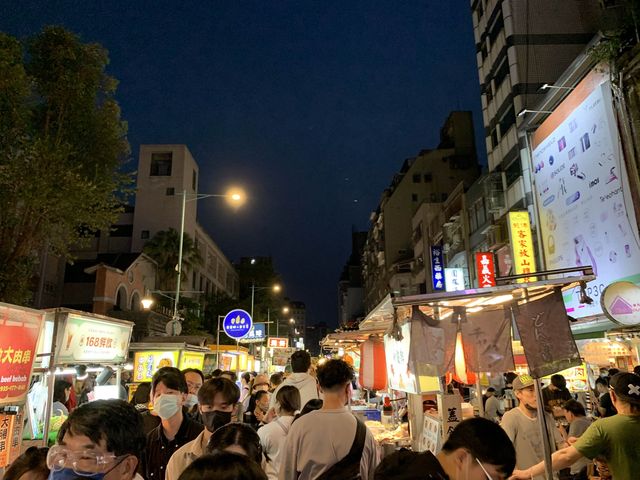 台湾　台湾グルメ　台湾と言えば夜市！ 寧夏夜市に行ってきた！