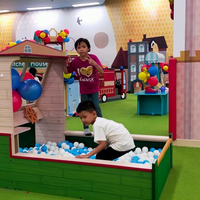 The Kidzoona Experience.