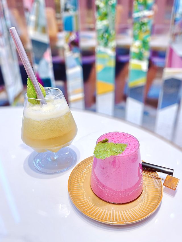 萬花筒主題餐廳🌈色彩繽紛，打卡一流