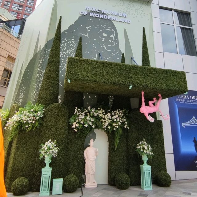 ✨深圳羅湖萬象城多巴胺色彩奇妙動物館✨