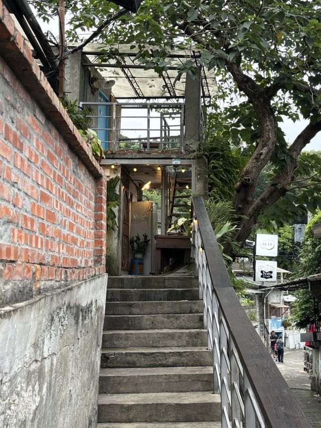 เสพงานศิลปะ นั่งจิบกาแฟที่ #TreasureHill