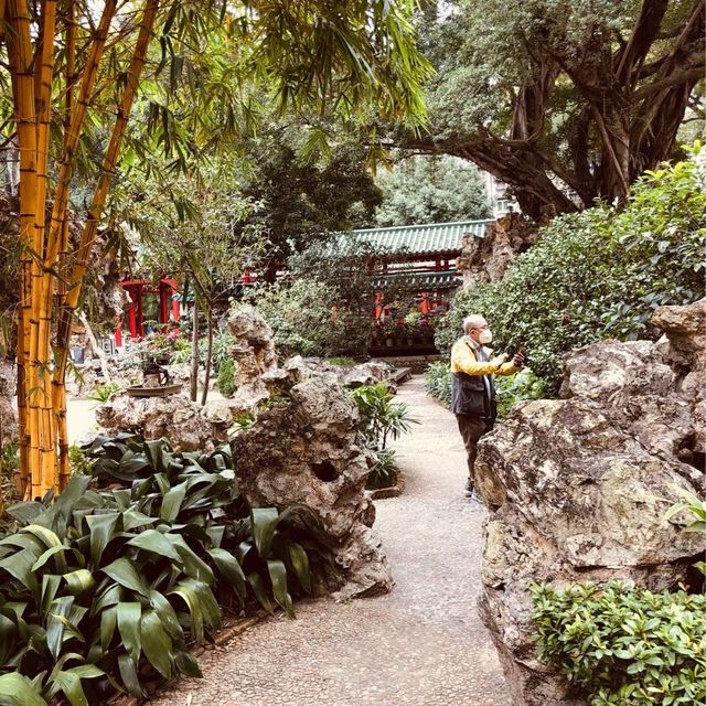       LOU LIM IOC GARDEN
