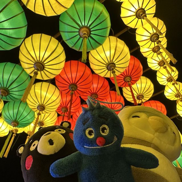 會安五光十色的燈籠之城🤩 會安五光十色的燈籠之城🤩