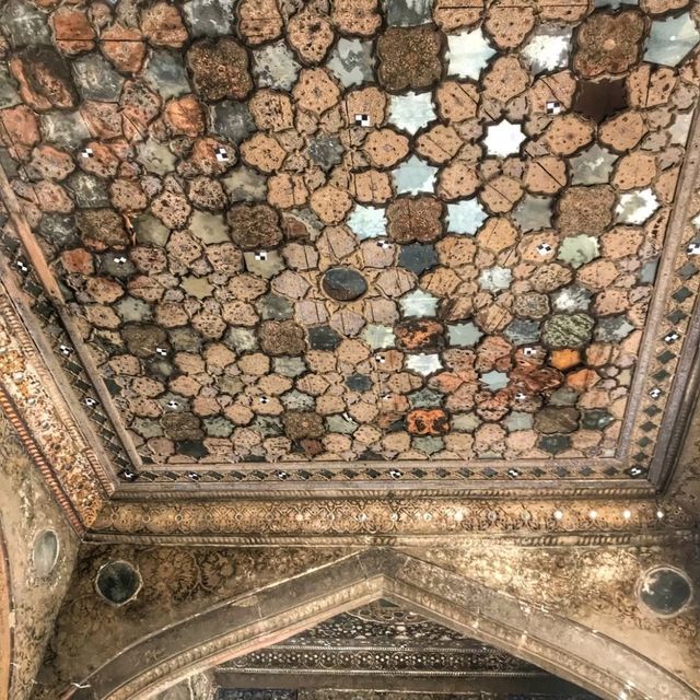 A day in Lahore Sheesh Mahal | Pakistan