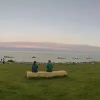 白天夜晚不同風情-南濱海堤
