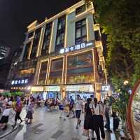 璀璨夜市的魅力：體驗廣州北京路步行街的熱鬧與活力