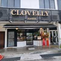 Check Out Newly Opened Cafe Clovelly 🍀