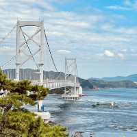 鳴門大橋：連結天空與海洋的傑作