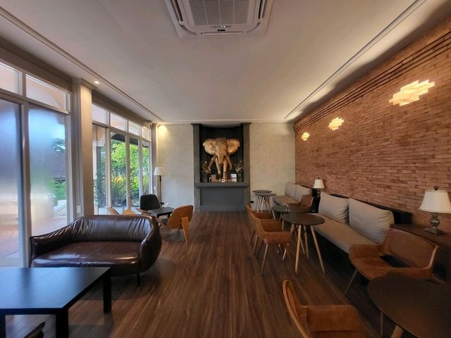  Hassadin cafe and brew