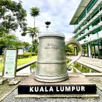 The World’s Largest Tankard 🤩🇲🇾