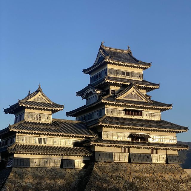 日本松本城 現存最古老嘅重六層式城鎮