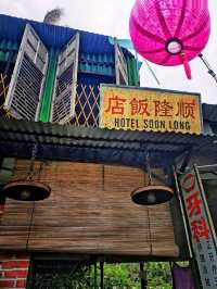 Vintage Hut at Parit Jawa!