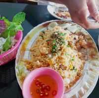 ร้านอาหารแม่ประนอม 