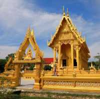 วัดปลวกเกตุ โบสถ์สีทอง หนึ่งเดียวในจังหวัดระยอง