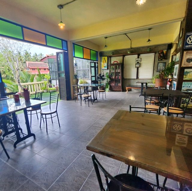 River Jam Homestay ... อัมพวา น่านอน