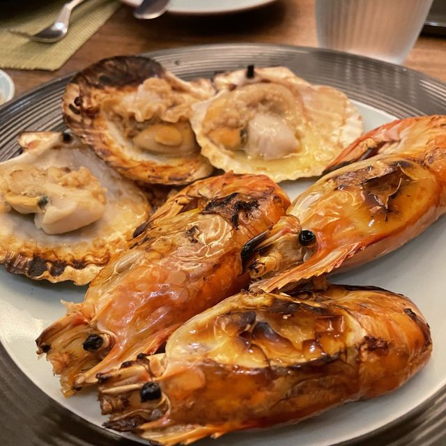 曼谷半島酒店自助餐廳：美食與美景的絕佳選擇！