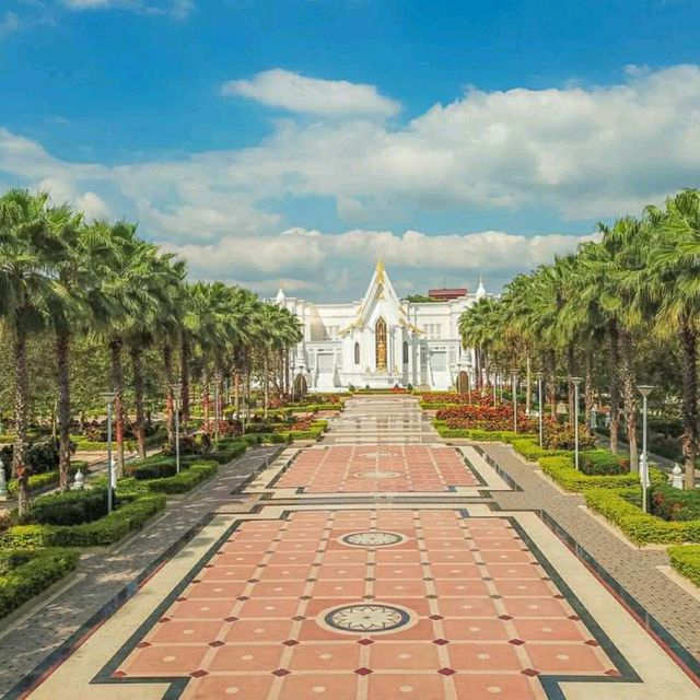 ปราสาททองคำ วัดท่าซุง อำเภอเมือง อุทัยธานี