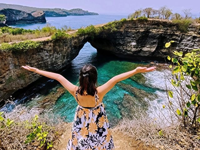 峇里島必來打卡的超美景點 佩尼達島破碎海灘 Nusa Penida Broken Beach