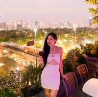 ดินเนอร์บนรูฟท็อปบาร์ใจกลางกรุง วิวสวยมาก