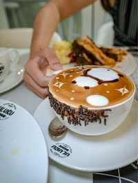 黑白Cafe成舞台，食飯打卡快過來