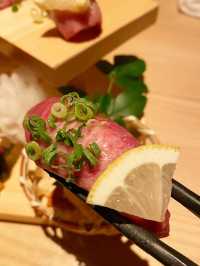 【福岡グルメ】肉寿司と焼き鳥を楽しめる豪華な居酒屋