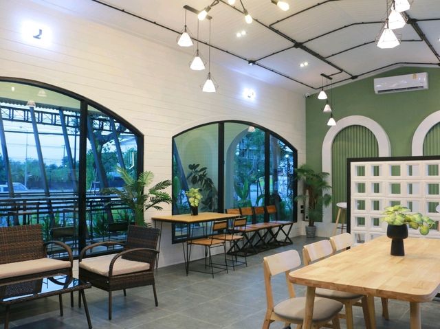 คาเฟ่เปิดใหม่ บ้านนายช่างคาเฟ่