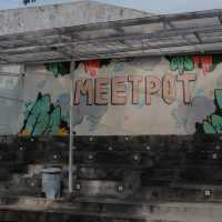 THAT'S A LOT OF PLUGS IN KOPISOP