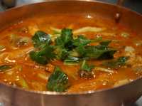방콕 센트럴엠버시 푸팟퐁커리 맛집 ‘Kuo Kao Kub Pla’