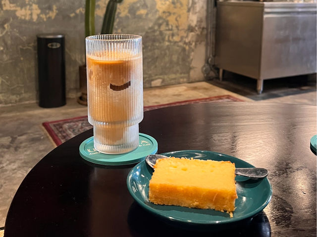 UMA OMA CAFE