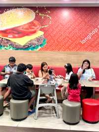 🇵🇭國民炸雞快餐「Jollibee」快樂蜂🐝