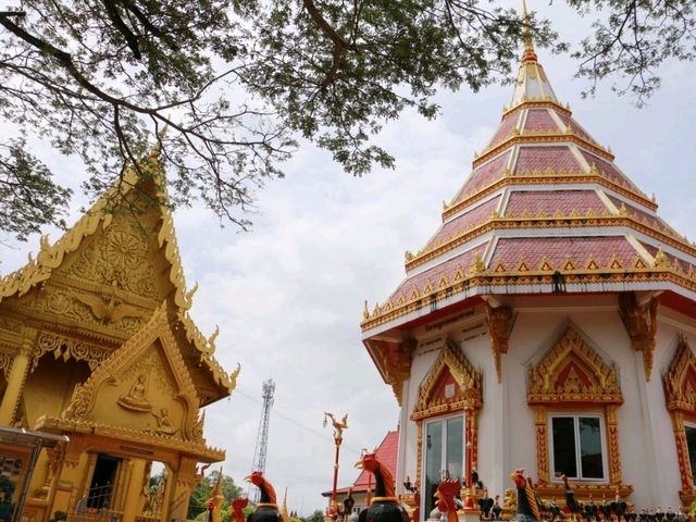 เที่ยววัดปากน้ำแหลมสิงห์