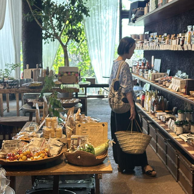 【東京/表参道】毎日の食事が楽しくなるものを揃える食材店　イートリップ・ソイル