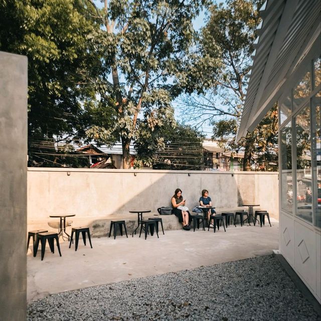 FRESH BREW | NEW GLASSHOUSE COFFEE SHOP