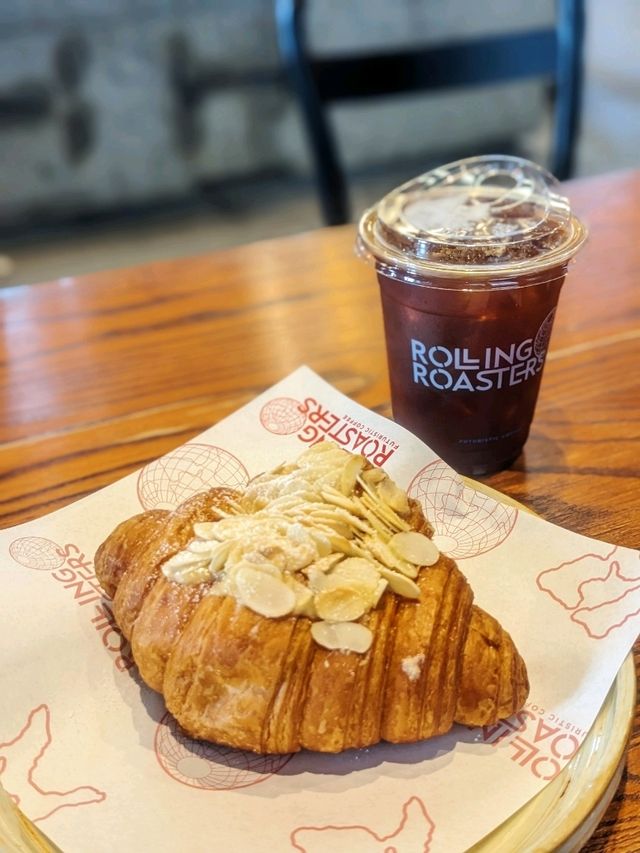 ROLLING Roasters - คาเฟ่ของคอกาแฟ
