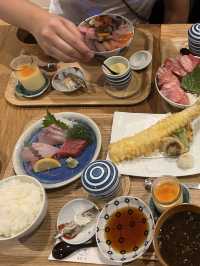 「食堂光」：福岡柳橋連合市場的海鮮丼特色餐廳