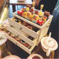 Pretty Afternoon Tea 🫖 in Luxury Jewel Box 
