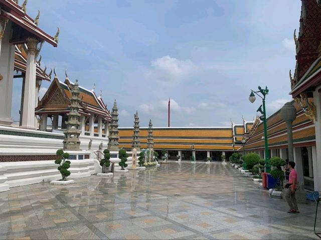 Wat Suthat Thep Wararam Ratchaworamahawihan
