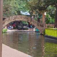 Stroll, Sip, and Savor – Experience the Magic of San Antonio’s River Walk