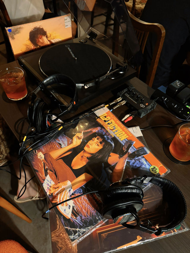 大人の夜デートで行きたい🤍recordが聴けるカフェ☺️🎧💿【東京都・渋谷】