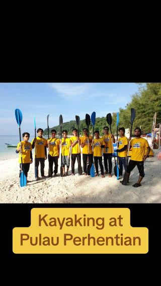 🇲🇾 Paddle in Paradise: Kayak the Crystal Waters of Pulau Perhentian