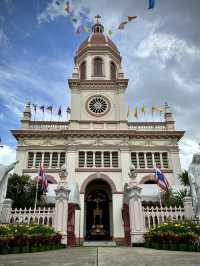 โบสถ์⛪️สีชมพูสวยหวาน ในชุมชนเก่าแก่ “กุฏีจีน”
