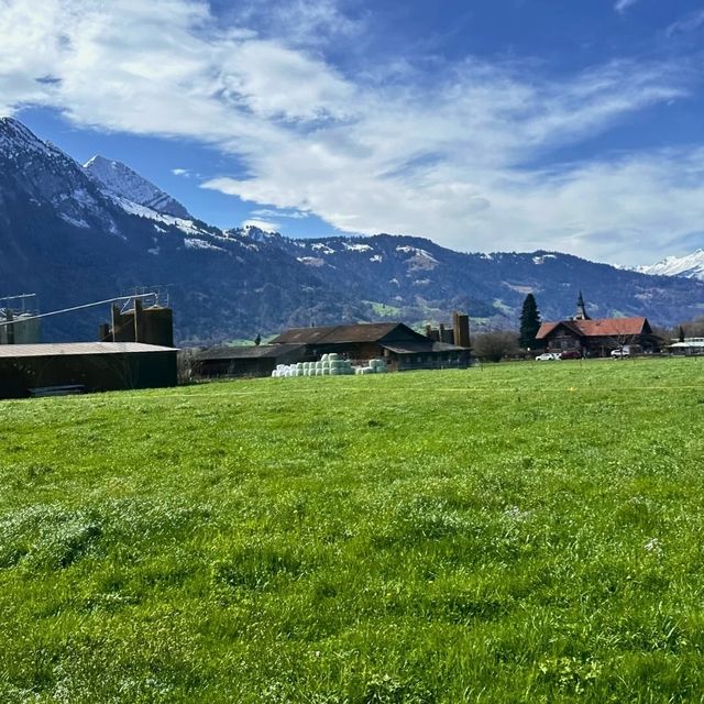 😊 Unterseen Switzerland