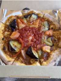 【福岡カフェ】石窯で焼くピザと可愛いスイーツが人気のカフェ🍕