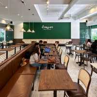 day in coffee & brunch